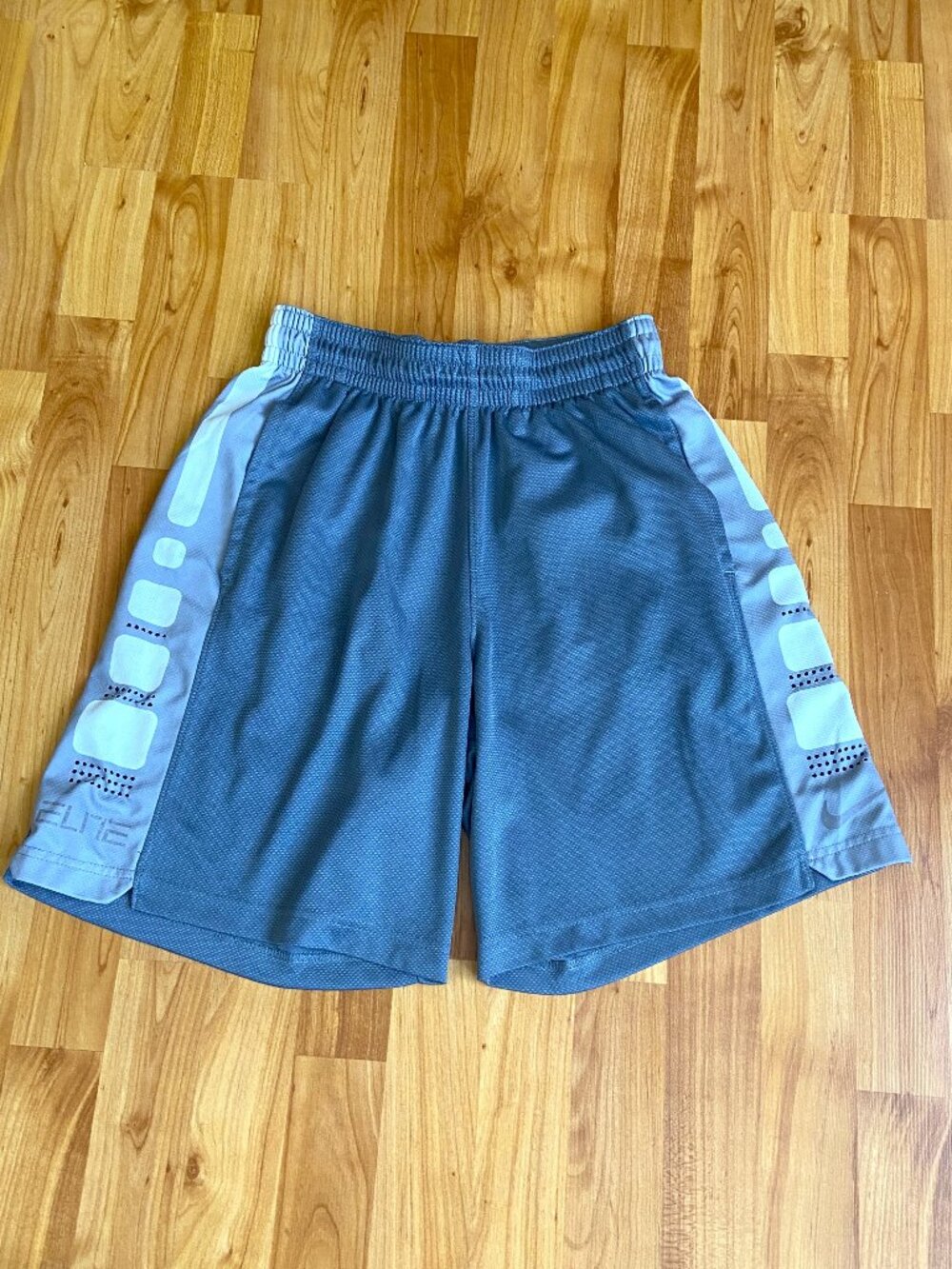 Nike Elite Basketball Shorts Mens Large Gray White Dri Fit